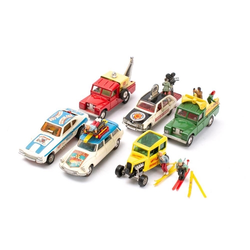 913 - Corgi.: An unboxed group to include. Land Rover Breakdown service, Land Rover 'Vote for Corgi', Rena... 