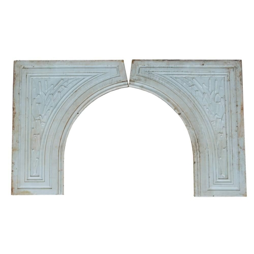 2357 - A pair of white marble fire surround spandrels: each with relief carved bulrush fielded panels and m... 