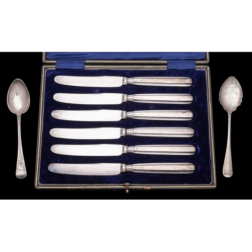 37 - A set of six George V silver handled butter knives, maker Allen & Darwin, Sheffield, 1911: with fill... 