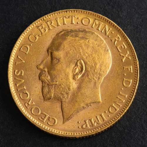 403 - A George V gold sovereign coin, 1919,: diameter ca. 22mms, weight ca. 7.9gms.