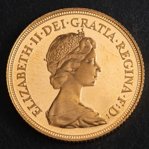 406 - An Elizabeth II proof gold sovereign coin, 1982,: diameter ca. 22mms, total weight ca. 7.9gms accomp... 