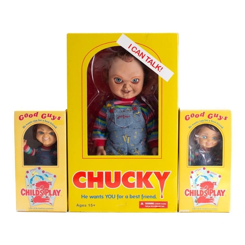 1346 - Mezco. A boxed talking 'Chucky' doll: together with two boxed Dream Rush 'Chucky Bobbin Head Banks':... 