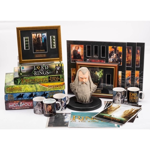 1365 - Parker, Toys Biz and others. A collection of Lord of The Rings Trilogy board games and collectables:... 