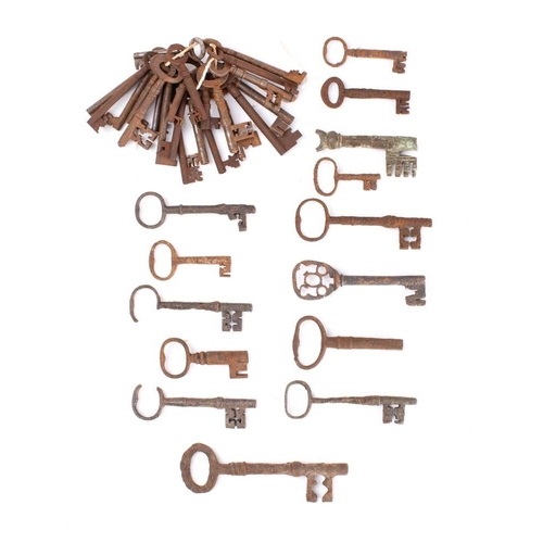 145 - A collection of various keys including a group of  excavated keys: (a lot)