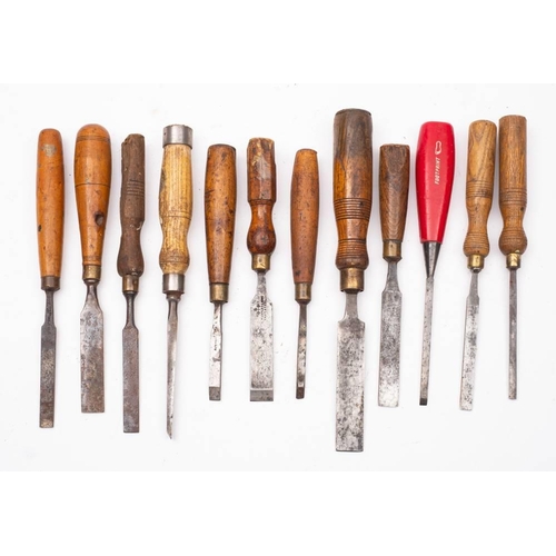 291 - A group of twelve various chisels: various sizes and makers including Marples & Son, Footprint and o... 