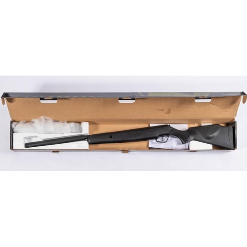 452 - A Stoeger X20 S2 .177 calibre break barrel air rifle: serial number STG1615514, black finish, in ori... 