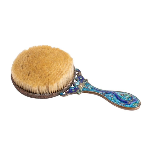 431 - A Chinese cloisonne hairbrush, the waisted handle decorated with a dragon to either side, the circul... 