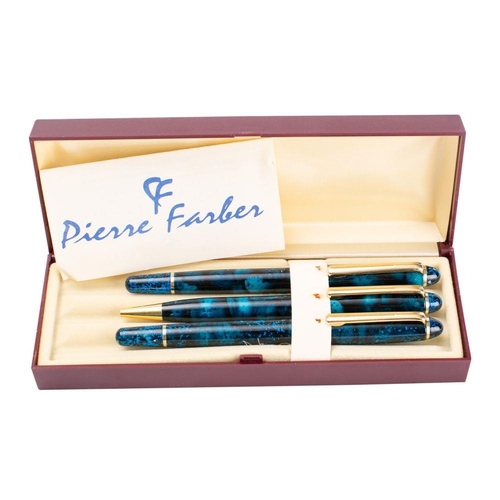 551 - Pierre Faber, a pen set with variegated blue bodies, contained in a fitted case.