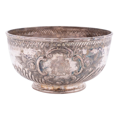 2101 - A Victorian silver punch bowl, maker Thomas Bradbury & Sons, Sheffield, 1886 crested, of circular fo... 