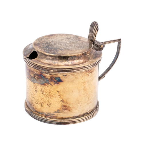 2124 - A George V silver mustard pot and cover, maker William Hutton & Sons Ltd, Birmingham, 1912, cylindri... 