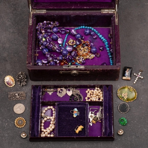 2463 - A collection of mainly costume jewellery together with a leather box, including two imitation pearl ... 