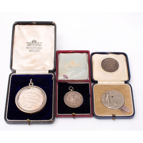 748 - A silver Fordyce Academy For French medallion in box and three others (4)