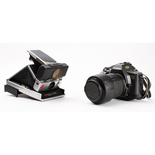 527 - A Canon EOS 600 35mm SLR camera: serial number 2247341, fitted Canon 35-135mm f1:3.5-4.5 zoom lens a... 