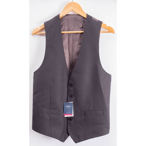 804 - A Charles Tyrwhtt charcoal slim fit birds eye three piece suit, the jacket 42 regular, the trousers ... 