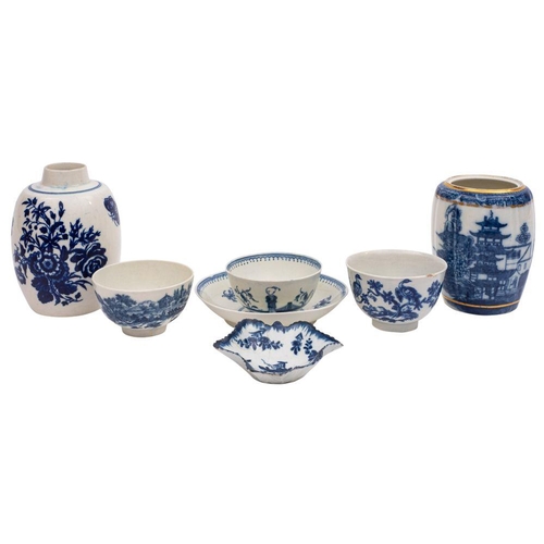 275 - A mixed lot of First Period Worcester and Caughley blue and white porcelain including a tea canister... 