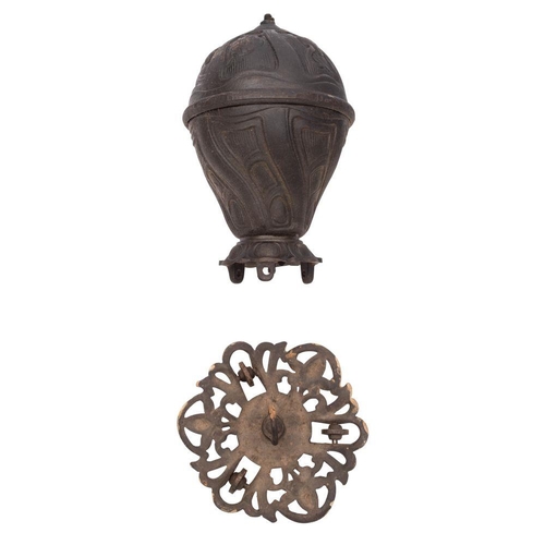 477 - A cast and repousse worked metal rise and fall pendant oil lamp, in Art Nouveau taste, early 20th ce... 