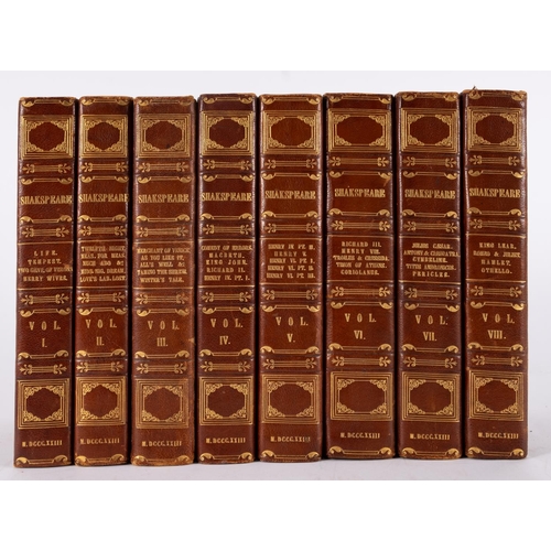 182 - SHAKESPEARE, William - The Plays ... 8 vols. eng. portraits. Cont. calf. some damage to boards one d... 