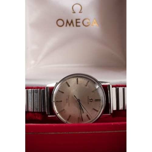 2317 - Omega Seamaster 600, a gentleman's stainless steel wristwatch the cream dial having raised baton num... 