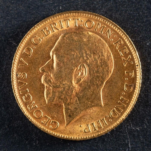 2429 - A George V gold sovereign coin, dated 1912, diameter ca. 22mms, total weight ca. 7.9gms.