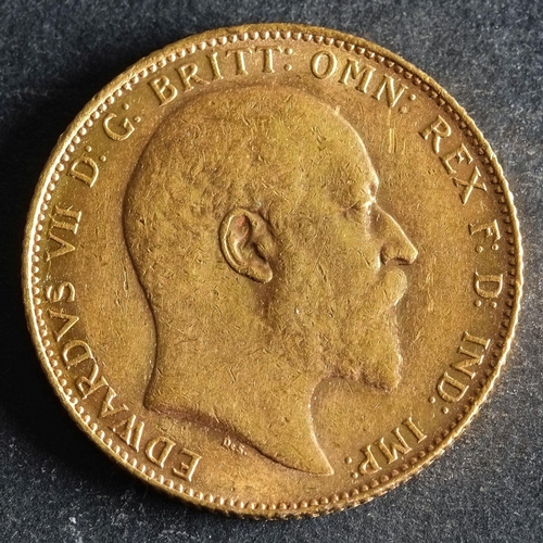 2431 - A 1910 Gold Sovereign.