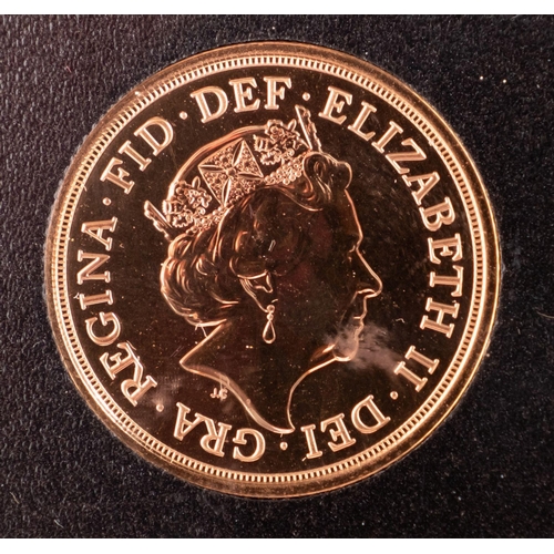 2456 - An Elizabeth II gold sovereign coin, dated 2018, diameter ca. 22mms, total weight ca. 8gms, accompan... 