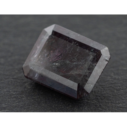 2885 - ! An octagonal, step-cut alexandrite, weight ca. 2.70cts, dimensions ca. 7.18x9.27x4mms.  ** Please ... 