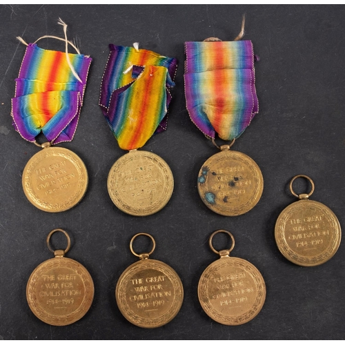 262 - Five WWI Victory Medals. 29803 Pte P Burrows R Berks R' 'M-2 200387 Pte A Parkes ASC' '24331 Pte  R ... 