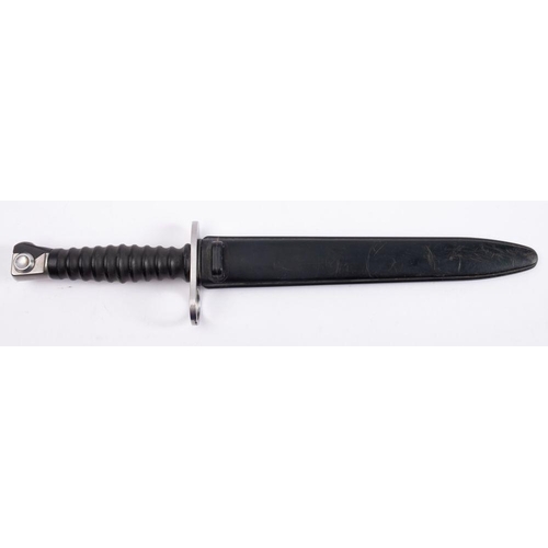 665A - A mid 20th century Swiss GE 47 rifle bayonet,maker Wenger, the straight double edged blade stamped '... 