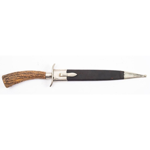 670A - An early 20th century German hunting knife, maker F. Herder, Solingen, the single edged fullered bla... 