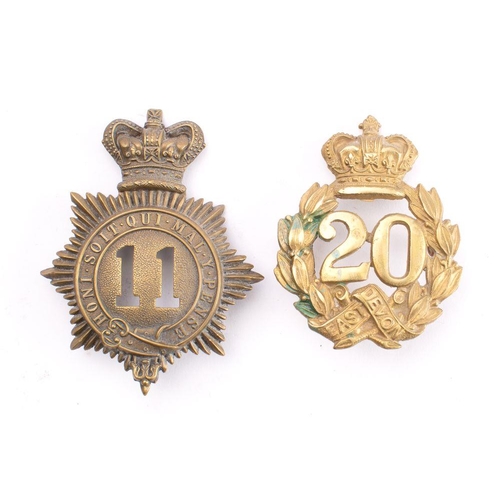 763 - 20th Regiment of Foot (East Devon) Glengarry badge,  with Queen's crown over laurel wreath, together... 