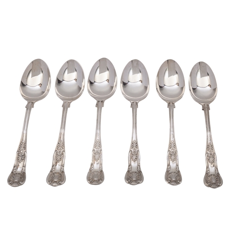 32 - A set six Elizabeth II silver teaspoons, maker William Yates Ltd, Sheffield 1972, Kings pattern, dou... 