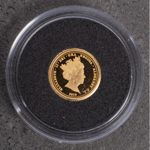 556 - A 2019 small gold coin of Alderny.