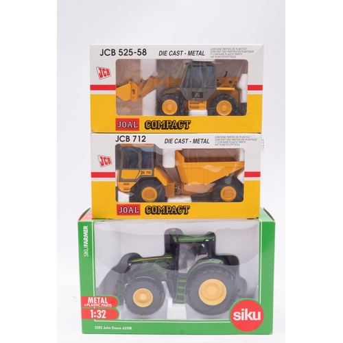 691 - Joal (Spain) 1/35th scale JCB 525-58 Telescopic Material Handler, together with JCB 712 Articulated ... 