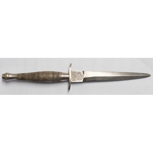 129 - A WWII Fairbairn Sykes Fighting Knife, First Pattern, Type Two, maker Wilkinson Sword, London, the s... 