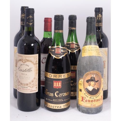 398 - Seven bottles, two Castillo Villa Strad 1997, one Yecla 1998, two Gran Corona 1981 and two Rioja.