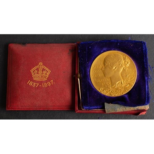 480 - A yellow metal Victorian 1837-1897 Jubilee Medallion, obverse with young head and  legend, reverse w... 