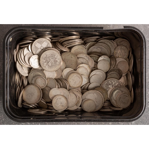 526 - Approximately 2.5kgs of mainly pre 1920 silver in a tub.