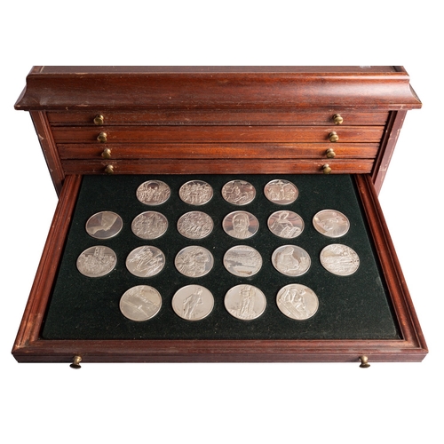 297 - The 100 Greatest Masterpieces, a silver medallion set by John Pinches, London 1974-78, each 50mm dia... 