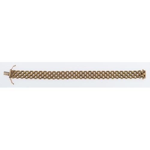 604 - A gold multi-link bracelet, oval links, concealed box clasp, length 20cm, 9ct gold, boxed