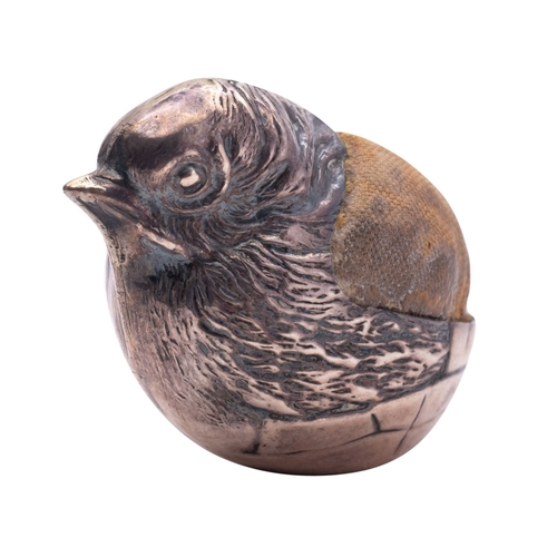 115 - An Edwardian silver chick novelty pin cushion by Sampson Mordan & Co Ltd, Chester 1909? mark rubbed,... 