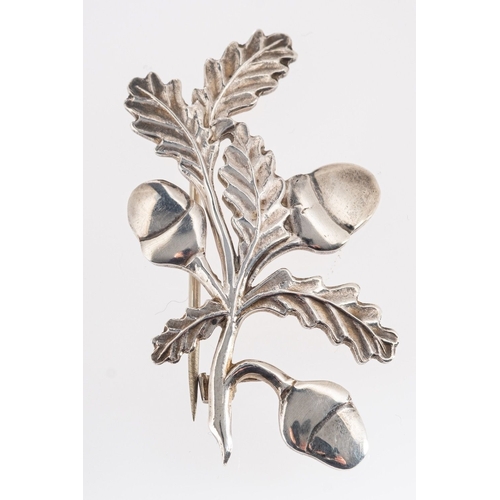 363 - Geoffrey G Bellamy, for Ivan Tarratt,  a silver acorn & foliage designed brooch, signed to verso, ma... 