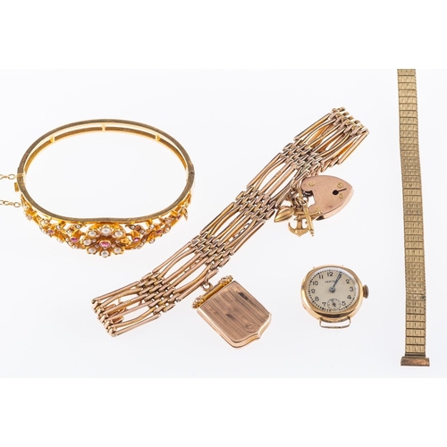 573 - A mixed group of jewellery, including an 18ct yellow gold openwork bangle of flower & foliate design... 