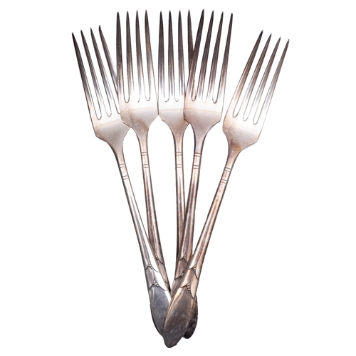 286 - A quantity of various plated cutlery.