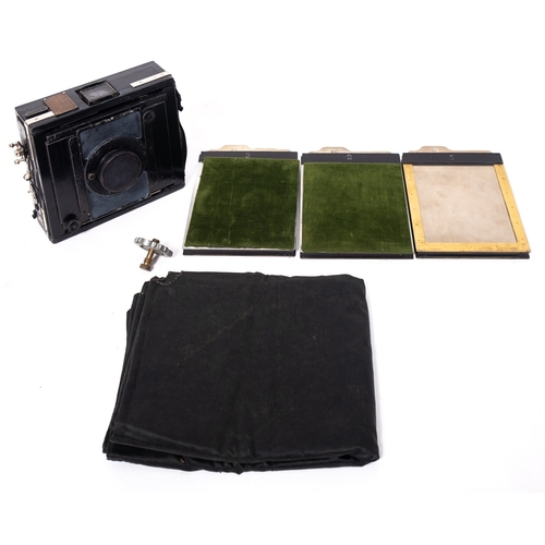 443 - A leather-cased quarter plate camera, maker SP GOERZ, Berlin, fitted 150mm lens in original case wit... 