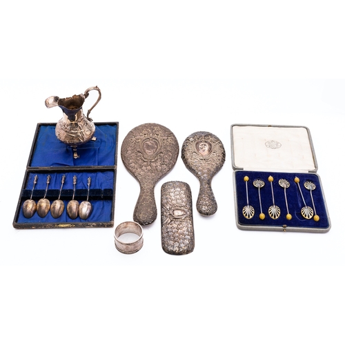 34 - A mixed group of silver; including a Victorian cream jug by Robert Williams & Sons (Robert, James & ... 