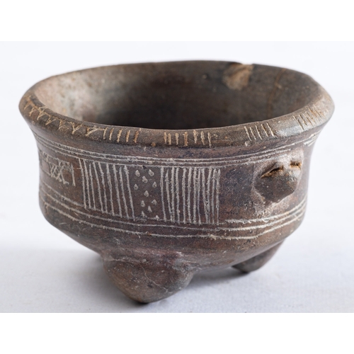 278 - A Pre-Columbian, Costa Rica earthenware vessel, with low bun feet and incised decoration, 5 x 8cm; a... 