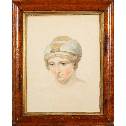 601 - Continental School, 19th Century - Portrait of a young neoclassical lady - Pencil and coloured chalk... 