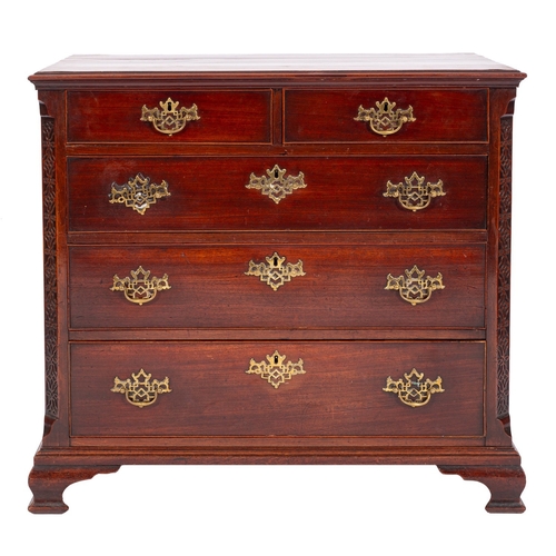 843 - A George III mahogany chest of drawers, last quarter 18th century; the two short and three graduated... 