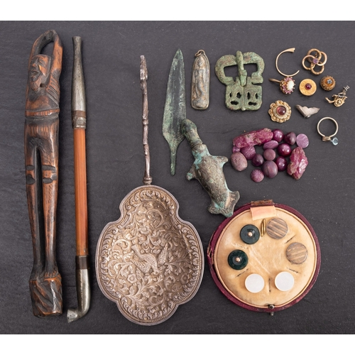 1292 - A mixed lot of Artifacts, including ancient spearhead, bottle, spoon, Japanese pipe in holder, etc.