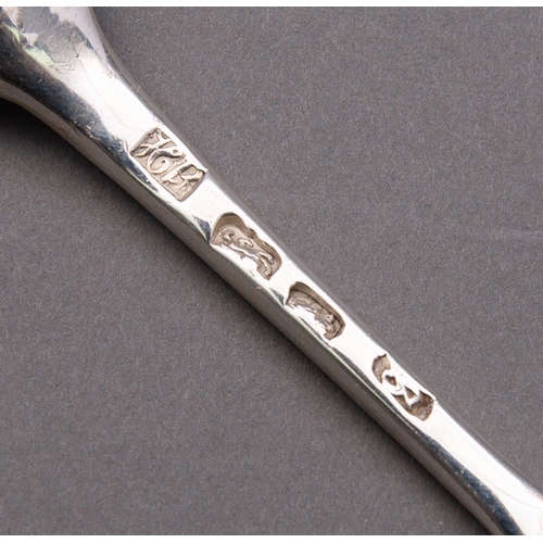 117 - A George III silver marrow scoop by Hester Bateman, London 1773, Old English Feather Edge pattern, 2... 